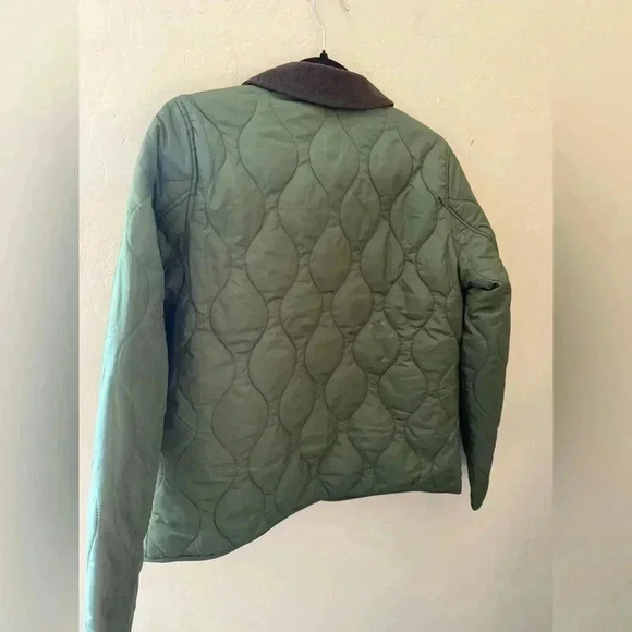 JCREW Quilted Barn Jacket - NWT - S - Picture 7 of 12